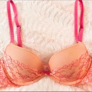 Victoria’s Secret Push-up Lace Bra